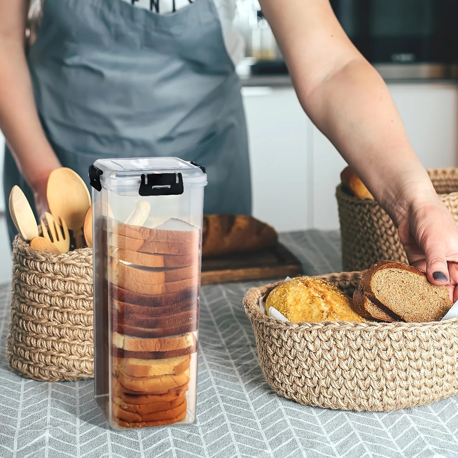 Airtight Clear Bread Storage Box with Lid
